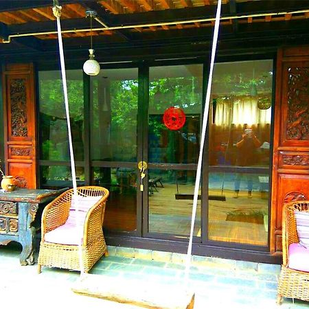 Lijiang Baisha Free Time Designed Hotel Exterior foto