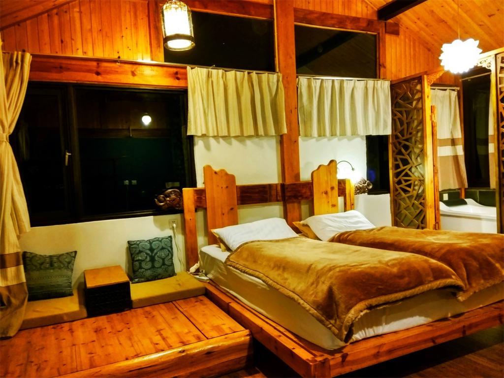 Lijiang Baisha Free Time Designed Hotel Exterior foto